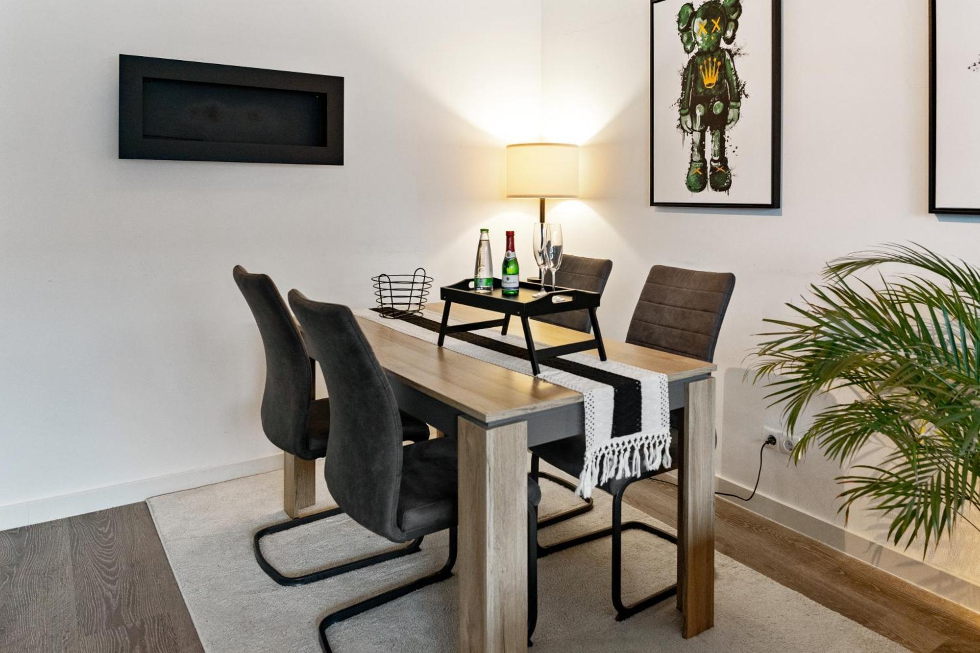 Modern Style Business Suite - Office - Kitchen - Balcony Herzogenaurach Ngoại thất bức ảnh